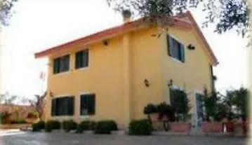 מלון Agriturismo Il Petraro מודוניו